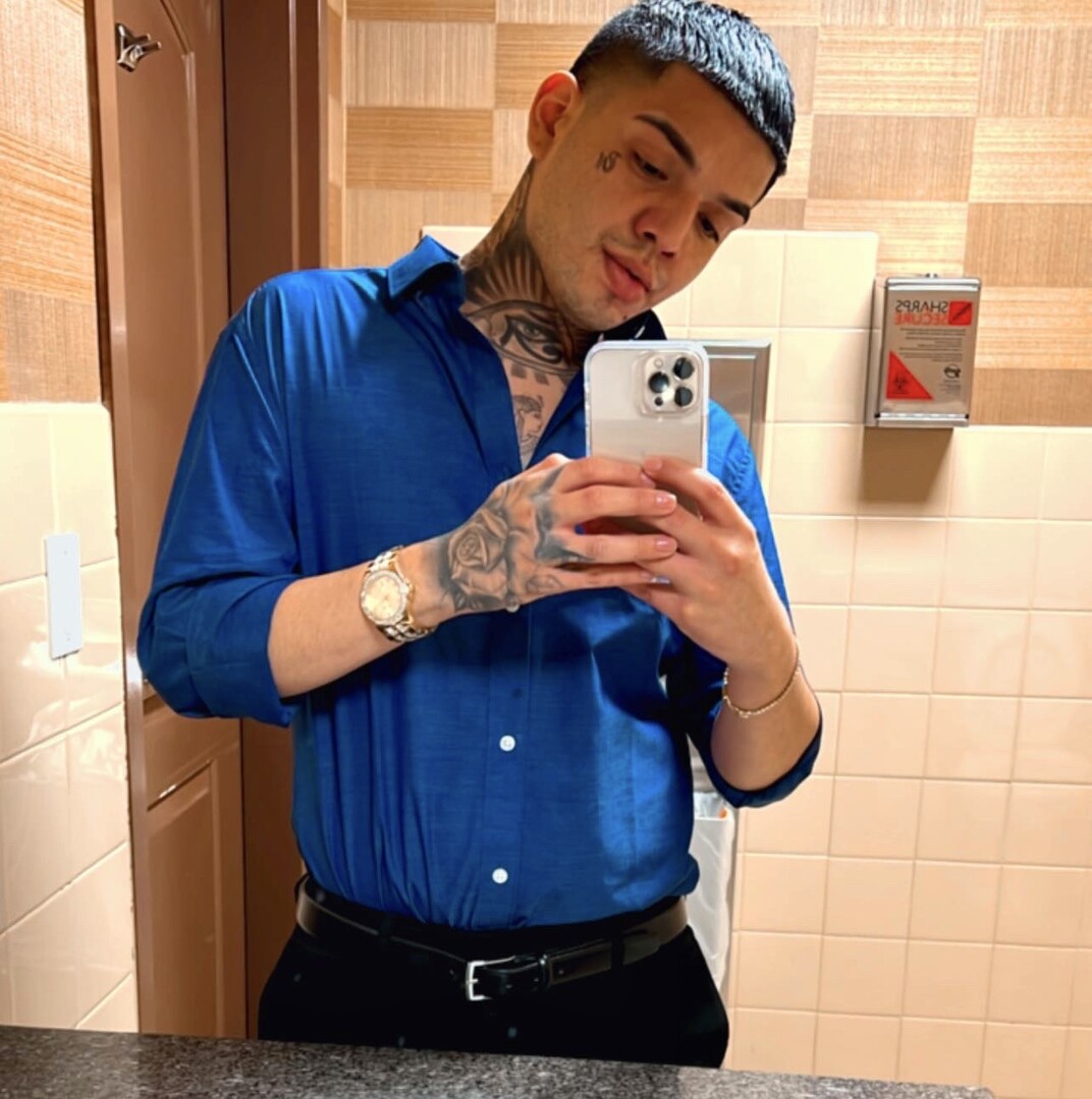 Tatted Verse Travel And Host Bi Male Escort In Los Angeles Mintboys