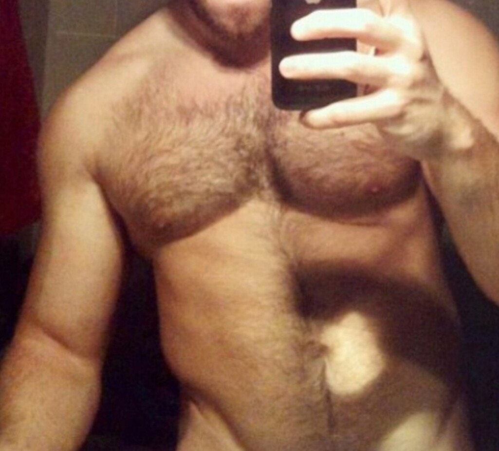 Latino | Bi Male Escort in Montreal | MintBoys