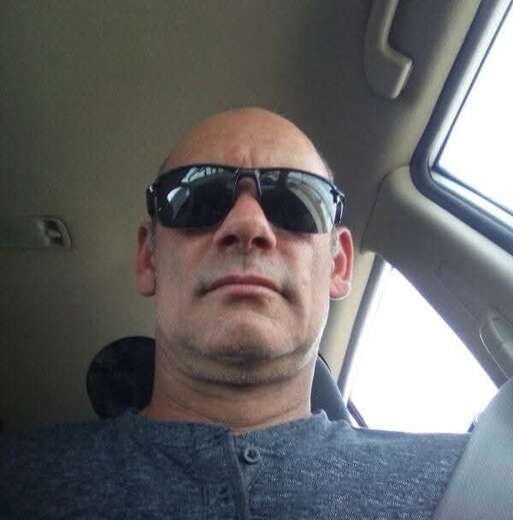 Versatile, hung, open-minded,Daddy type - Alternate Photo