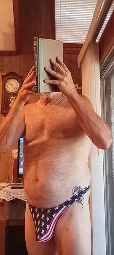 64 years old ,Medium build, - Bi Male Escort in Knoxville - Main Photo