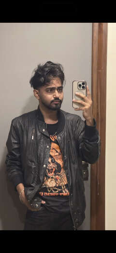 I am hot n niche good in everything - Alternate Photo