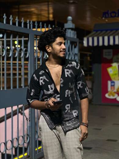 I'm masculine guy here - Alternate Photo