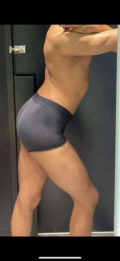 Hot 25 here - Alternate Photo