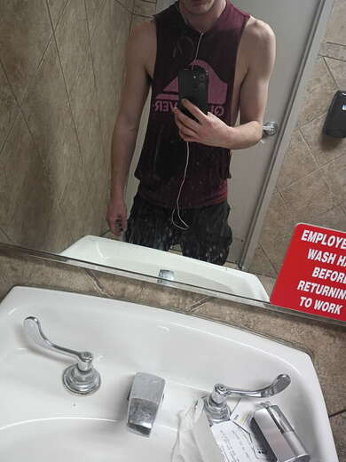Young fit masculine - Alternate Photo
