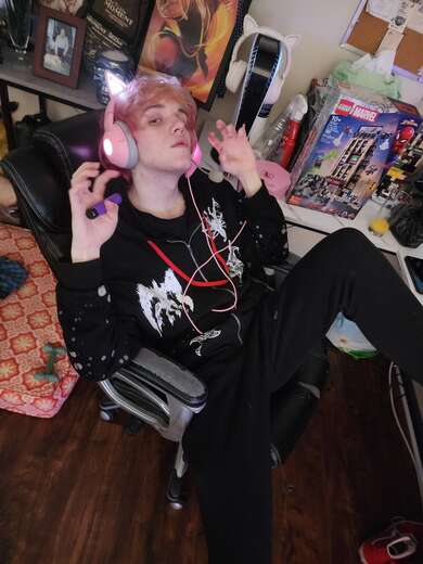 Androgynous Catboy available for fun :3 - Alternate Photo