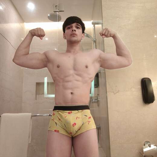 Cute, dashing,muscular but lean guy here. - Alternate Photo
