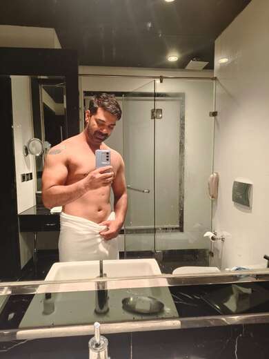INDEPENDENT MALE ESCORT FROM DELHI-NCR - Alternate Photo