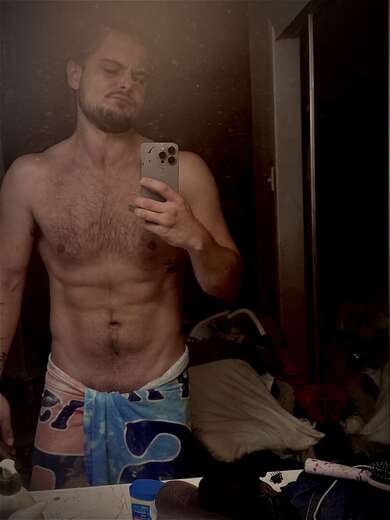 Tal, funny, ripped and happy - Alternate Photo