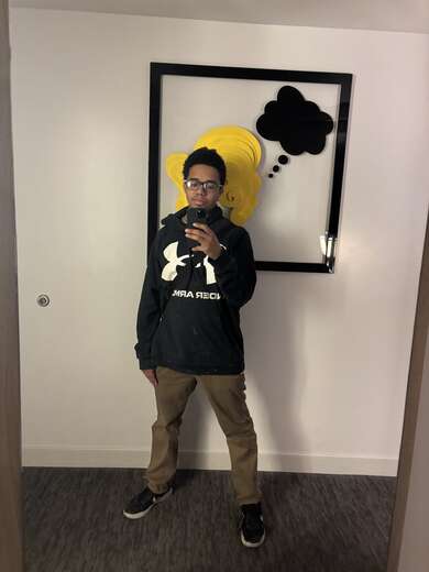 bored hmu - Alternate Photo
