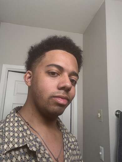 bored hmu - Alternate Photo