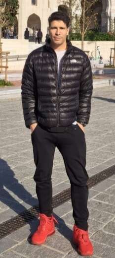 Good looking tall and big - Alternate Photo