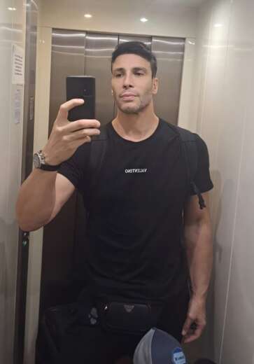 Good looking tall and big - Alternate Photo