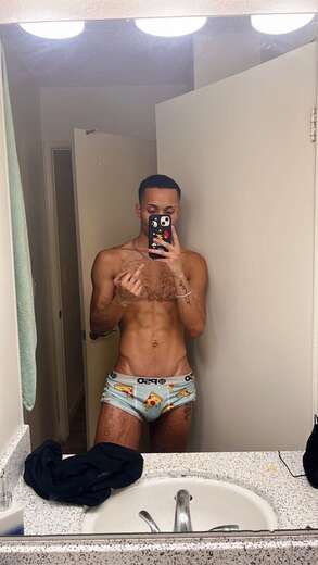 Young Latin Top AVAILABLE NOW! - Bi Male Escort in Los Angeles - Main Photo