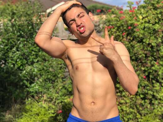 🏀💪21 YEAR OLD YOUNG MUSCULAR BOY 🇦🇺 - Alternate Photo