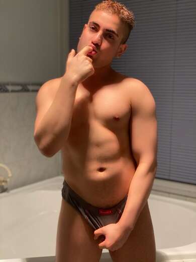 🏀💪21 YEAR OLD YOUNG MUSCULAR BOY 🇦🇺 - Alternate Photo