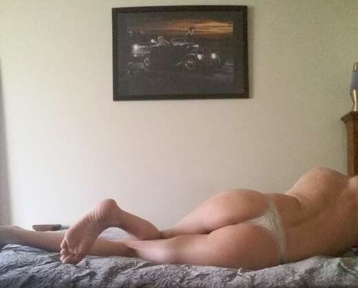 Fun adventurous femboy - Alternate Photo