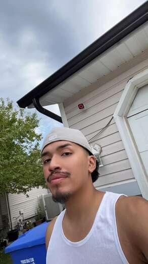 Masculine Dl Latino - Alternate Photo