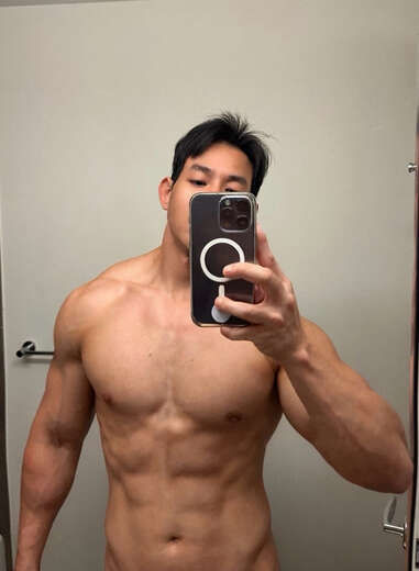 Cute Asian Masseur - Bi Male Escort in New York City - Main Photo