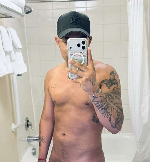 Flaco nuevo por acá dispuesto acomplacerte - Bi Male Escort in New York City - Main Photo
