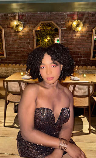 *Manhattan Baddie (Contact through TEXT!)* - Alternate Photo