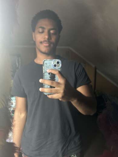 fit, funny, kind, respectful. - Alternate Photo