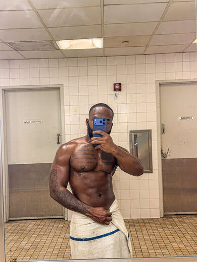 Do you like chocolate ? - Bi Male Escort in Queens - Main Photo