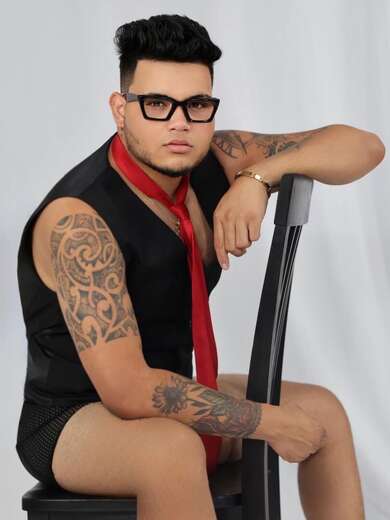 Hermoso cubano - Alternate Photo