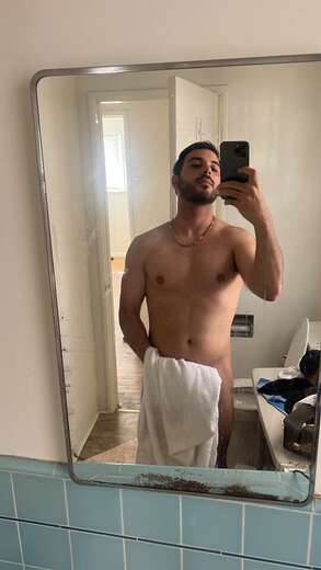 Tall dark handsome and Long ;) - Straight Male Escort in San Fernando Valley - Main Photo