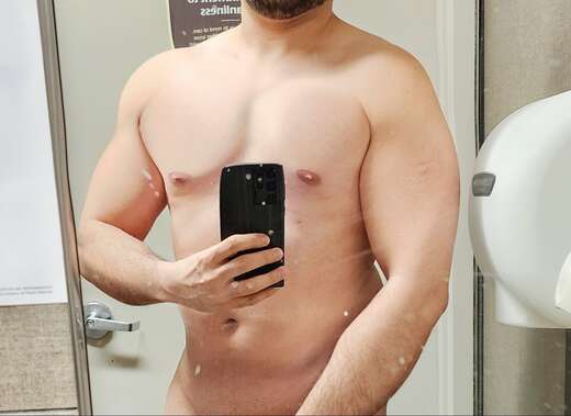 Handsome Top/bottom biosexual Persian mode - Bi Male Escort in Toronto - Main Photo