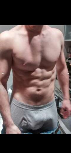 Open minded, easy going, handsome, smart - Alternate Photo