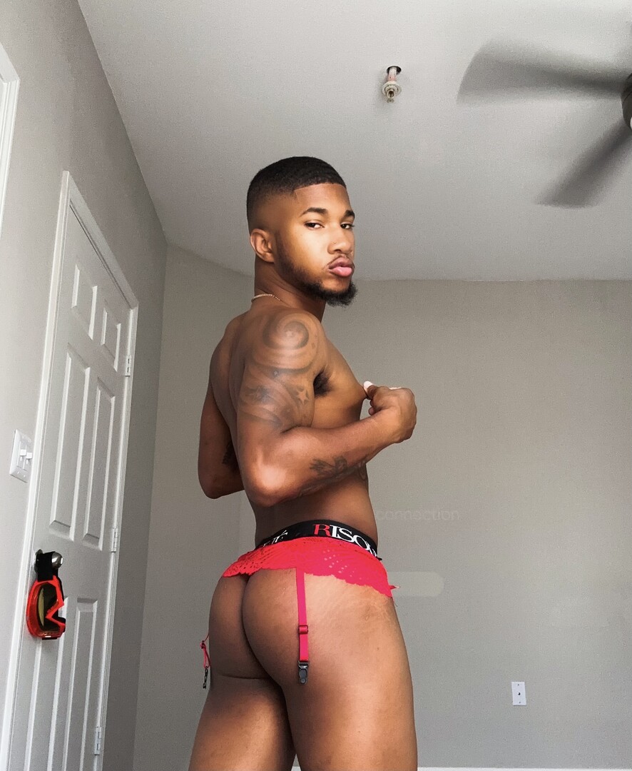 Let me fulfill your fantasies 😈 | Gay Male Escort in Athens, GA | MintBoys