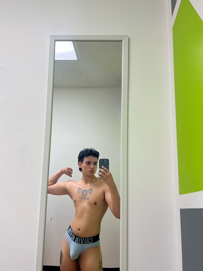 College student | Gay Male Escort in Nashville | MintBoys