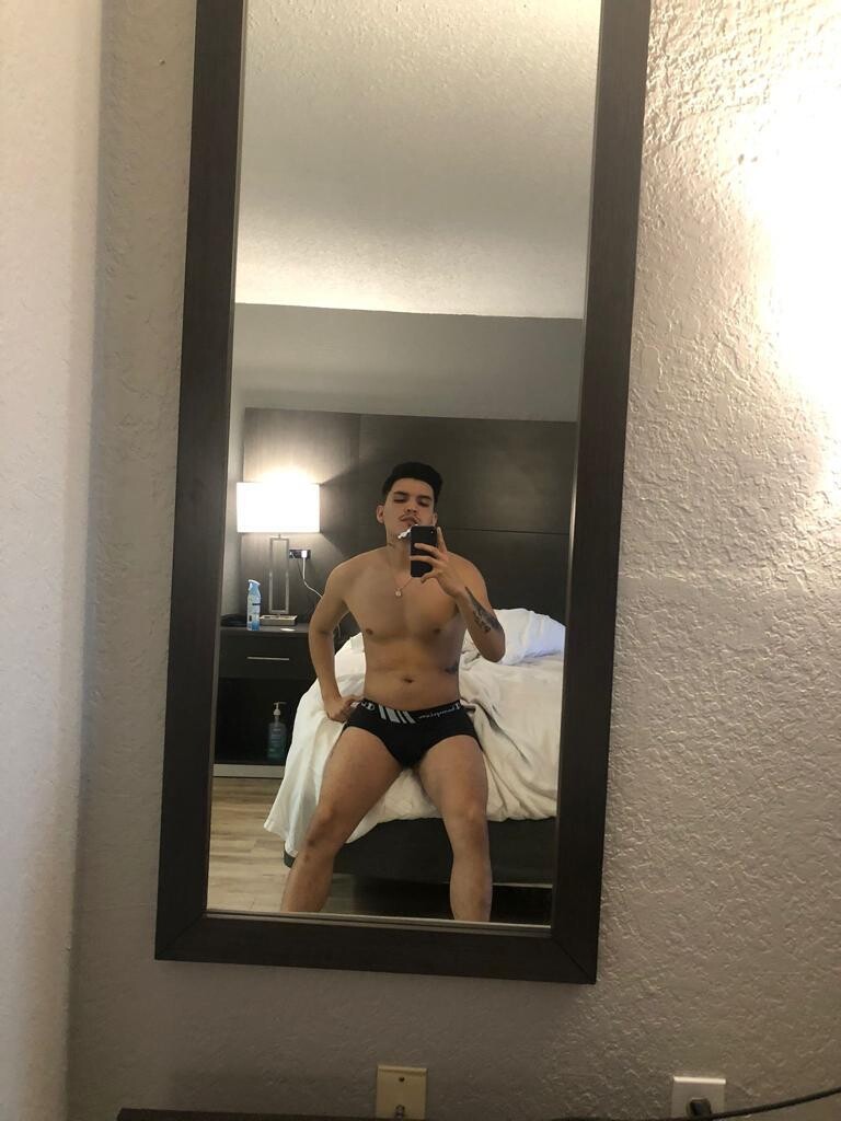 Carlos new latino in town | Gay Male Escort in Orlando | MintBoys