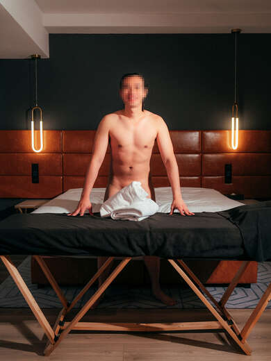 Discreet M2M Body Rub - Alternate Photo