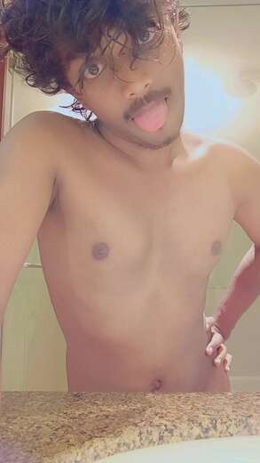 Hey advik her 19 years her for sugar dads - Gay Male Escort in Bangalore - Main Photo