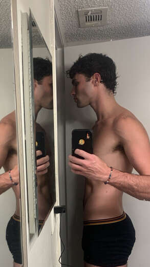 Talented massage therapist - Gay Male Escort in Denver - Main Photo