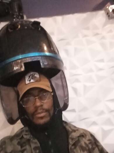 Chill smoke vibe tall and long - Bi Male Escort in Cleveland - Main Photo