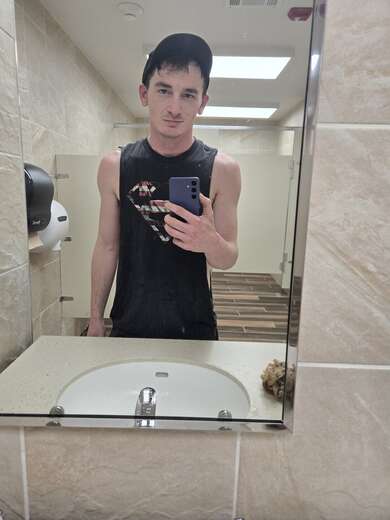 Young fit masculine - Alternate Photo