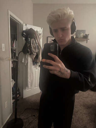 I can be your perfect boy :) - Alternate Photo