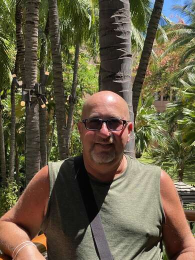 Mature and Friendly Daddy Bear Masseur - Gay Male Escort in Pittsburgh - Main Photo