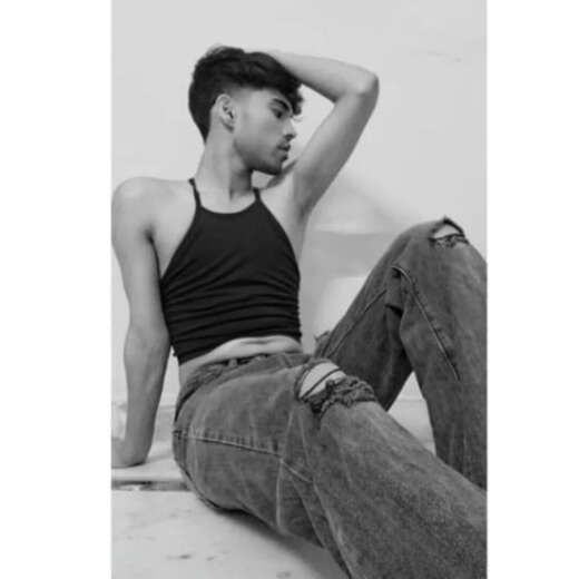 Hi anshuman this side I m gay bottom - Alternate Photo