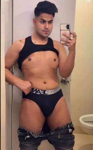 I know I'm the best option - Gay Male Escort in Delhi - Main Photo