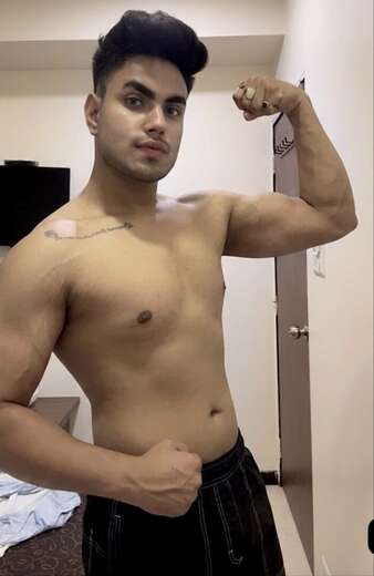 I know I'm the best option - Alternate Photo