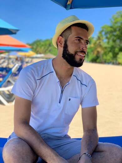 Hairy, barber, taller, smile, handsome - Alternate Photo