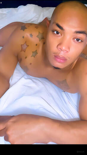 L uxury. Confidence. Chemistry. - Alternate Photo