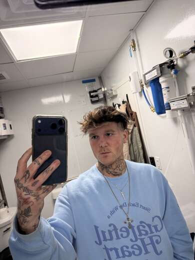Irish boi looking for fun time - Alternate Photo