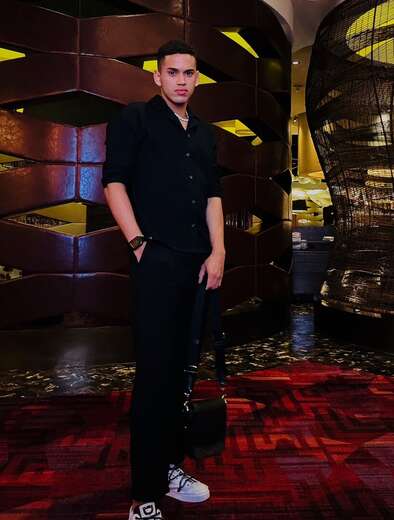 Latin boy - Alternate Photo