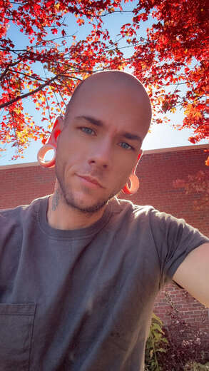 I’m not your average man - Alternate Photo