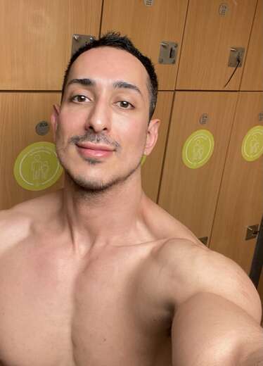 Junior Tantra Gay male massage lisbon - Gay Male Escort in Lisbon - Main Photo