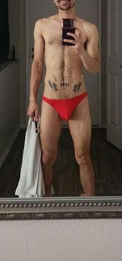 Latin boy, fun and spontaneous - Alternate Photo